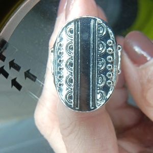 Womans Ring 7 Big Bold